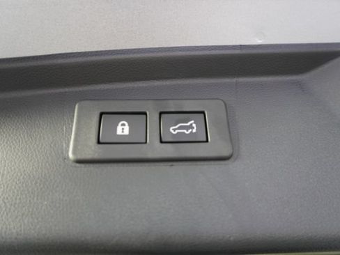 Certified 2025 Subaru Outback Onyx Edition AWD/4WD image 38