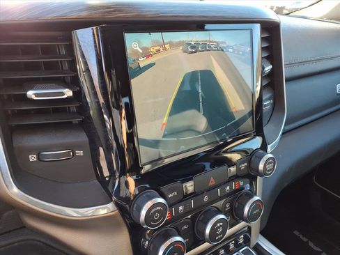 Used 2019 RAM 1500 Laramie image 15