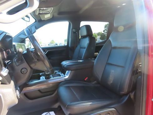 Used 2022 Chevrolet Silverado 1500 LTZ AWD/4WD image 19