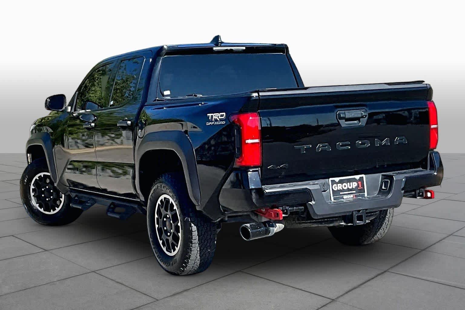 Used 2025 Toyota Tacoma TRD Off-Road AWD/4WD image 12