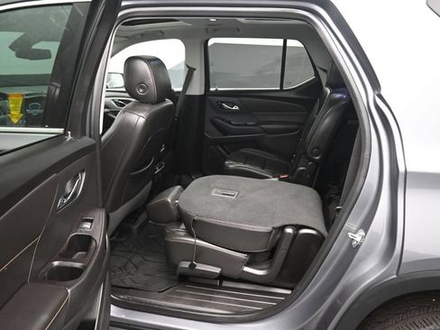 Used 2020 Chevrolet Traverse LT w/ LT Premium Package AWD/4WD image 39