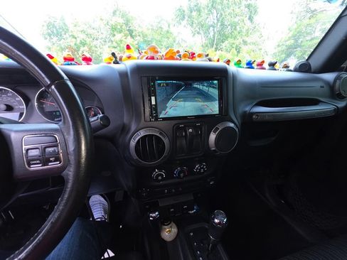 Used 2011 Jeep Wrangler Sport AWD/4WD image 12