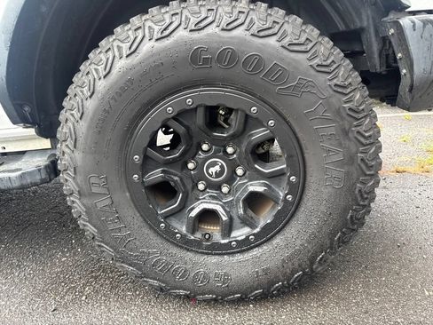 Used 2023 Ford Bronco Wildtrak AWD/4WD image 17