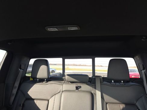 Used 2025 Chevrolet Silverado 1500 High Country image 51