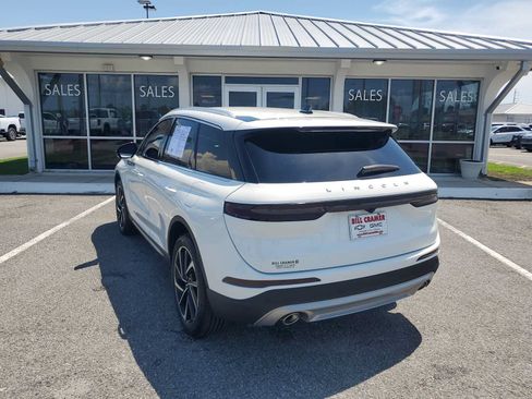 Used 2023 Lincoln Corsair Reserve FWD image 3