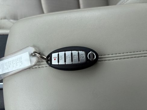 Used 2025 Nissan Altima 2.5 SV FWD image 21