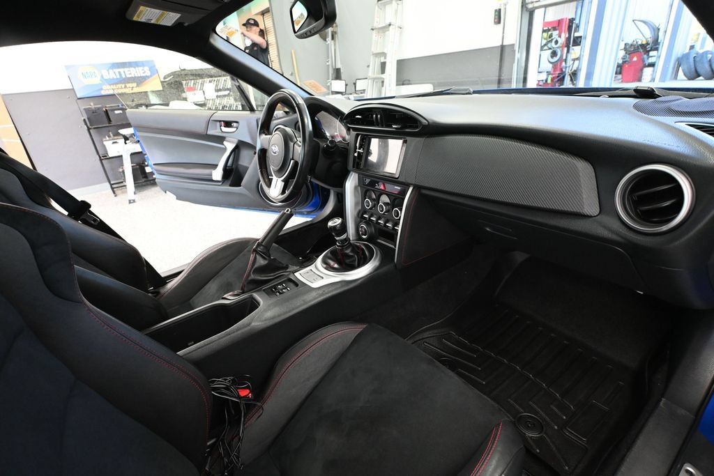 Used 2016 Subaru BRZ Limited RWD image 33