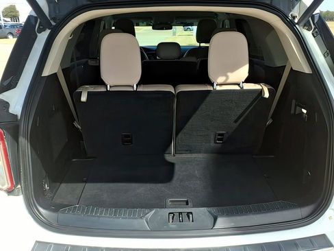 Used 2021 Ford Explorer Limited w/ Equipment Group 301A image 24