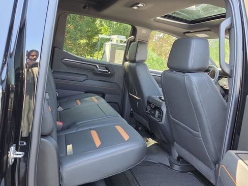 Used 2026 GMC Sierra 1500 AT4 w/ AT4 Premium Package AWD/4WD image 16