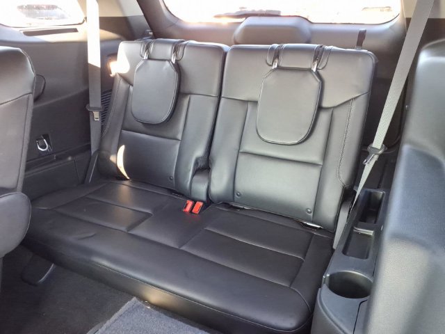 Used 2023 Ford Explorer XLT w/ Equipment Group 202A AWD/4WD image 13