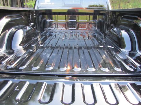 Used 2026 RAM 2500 Laramie AWD/4WD image 33