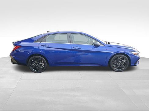 New 2026 Hyundai Elantra SEL Sport Premium FWD image 7