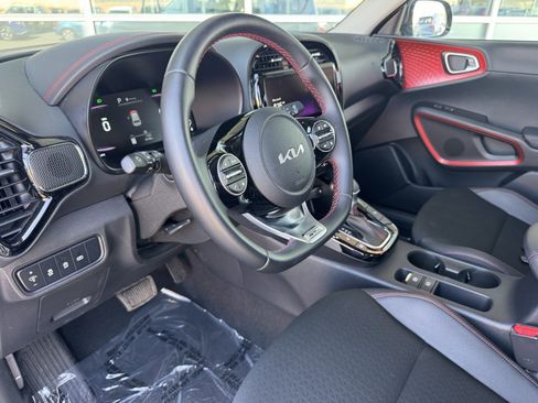 Used 2023 Kia Soul GT-Line w/ GT-Line Technology Package image 35