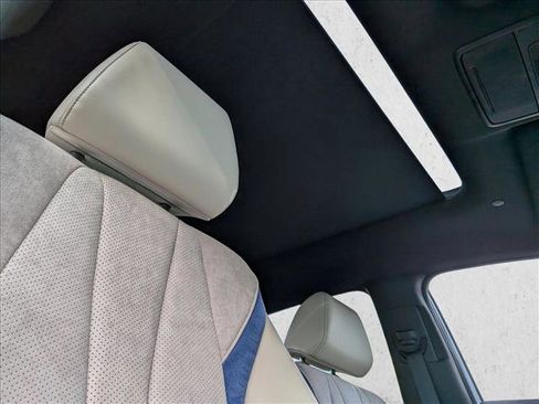 Used 2025 Acura ADX A-Spec image 21