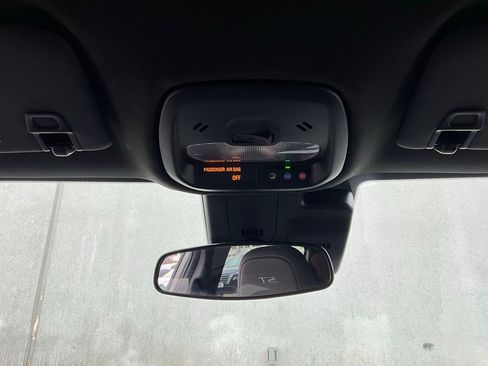 Used 2025 Buick Envista Sport Touring image 15