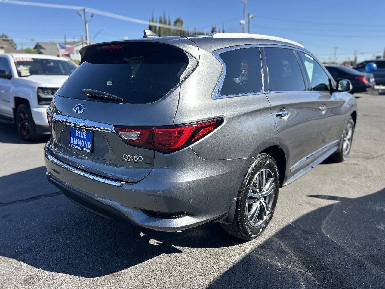 Used 2016 INFINITI QX60 FWD w/ Premium Plus Package image 6