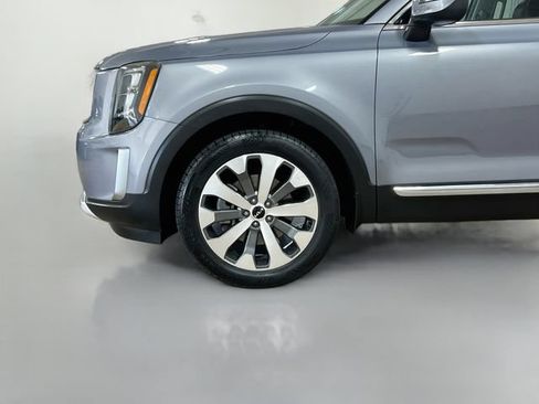 Certified 2022 Kia Telluride EX w/ EX Premium Package FWD image 34