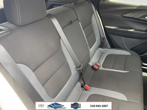 Used 2024 Chevrolet TrailBlazer LT w/ Convenience Package AWD/4WD image 17