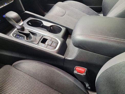 Used 2019 Hyundai Santa Fe SEL image 26