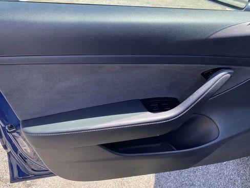 Used 2020 Tesla Model 3 Standard Range Plus RWD image 12