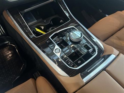 New 2026 BMW X5 M60i image 10