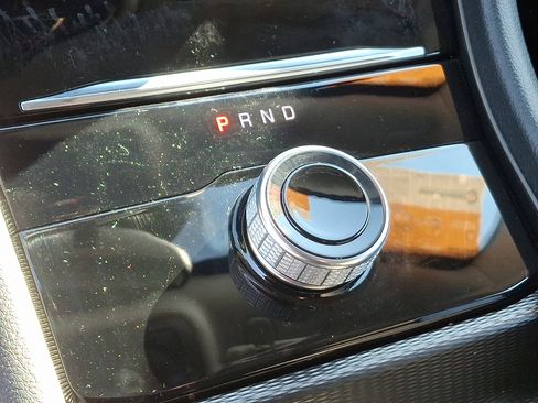 Certified 2024 Jeep Grand Cherokee Laredo image 14