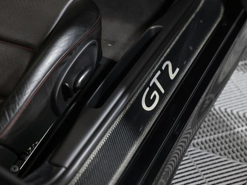 Used 2003 Porsche 911 GT2 RWD image 21