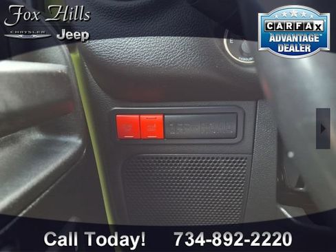 Used 2016 Jeep Wrangler Unlimited Rubicon AWD/4WD image 15