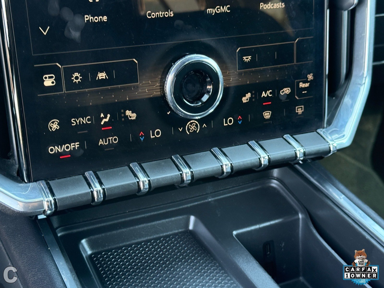 Used 2024 GMC Acadia Elevation FWD image 21