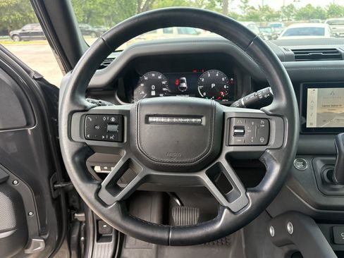 Used 2024 Land Rover Defender 110 X-Dynamic SE AWD/4WD image 11