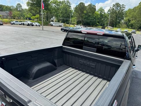 Used 2020 GMC Sierra 1500 SLT w/ SLT Premium Plus Package AWD/4WD image 11
