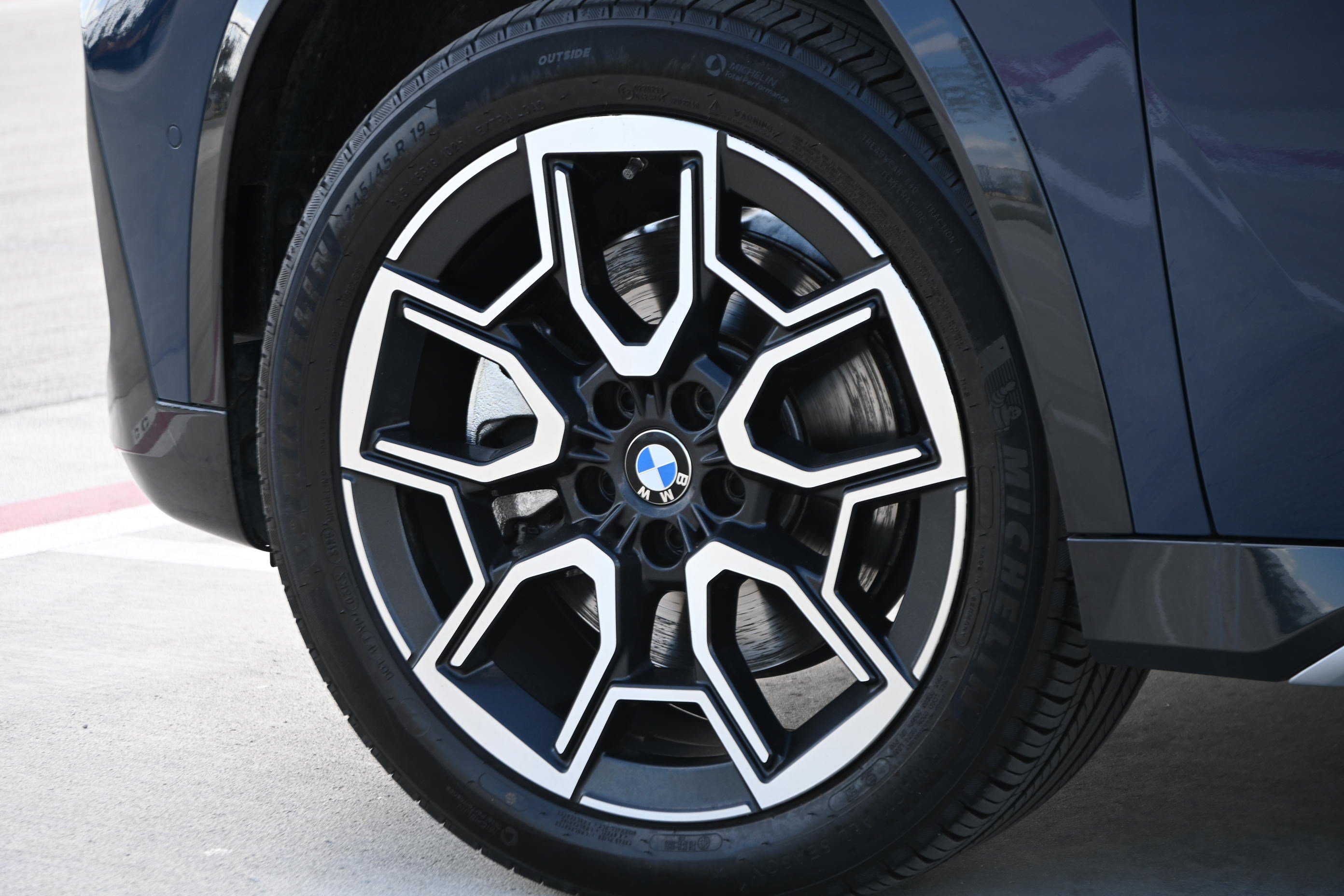 Used 2026 BMW X1 xDrive28i AWD/4WD image 11