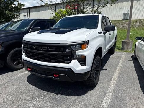 Used 2024 Chevrolet Silverado 1500 Custom Trail Boss w/ LPO, Dark Essentials Package AWD/4WD image 5