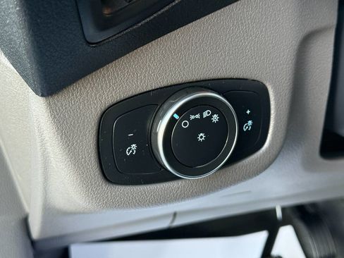 Used 2020 Ford Transit Connect XL image 14