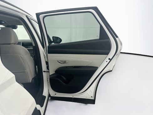 Used 2025 Hyundai Tucson SEL AWD/4WD image 31