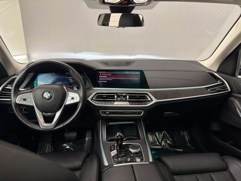 Used 2022 BMW X7 xDrive40i w/ Premium Package AWD/4WD image 16