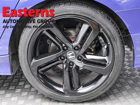 Used 2018 Honda Accord Sport image 8