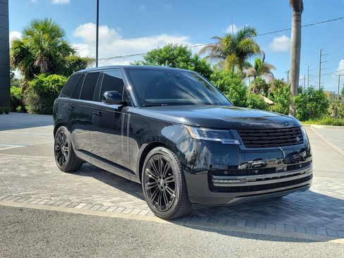 Certified 2025 Land Rover Range Rover SE AWD/4WD image 7