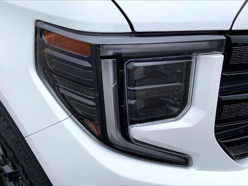 Used 2025 GMC Sierra 1500 Elevation w/ Elevation Premium Package AWD/4WD image 54