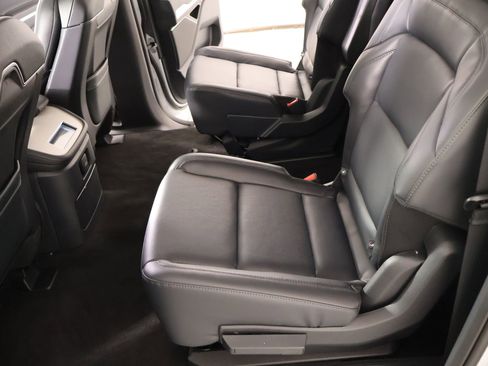 New 2026 Lincoln Navigator L Reserve AWD/4WD image 12