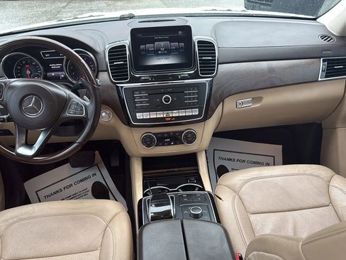 Used 2018 Mercedes-Benz GLS 550 4MATIC image 16