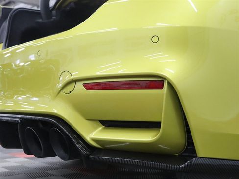 Used 2017 BMW M4 Coupe RWD image 21