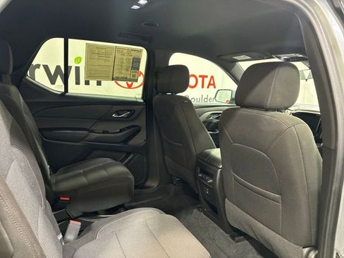 Used 2023 Chevrolet Traverse LT AWD/4WD image 14