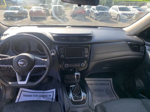 Used 2018 Nissan Rogue SV FWD image 8