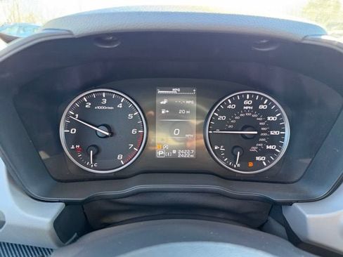 Used 2025 Subaru Crosstrek 2.5i Limited AWD/4WD image 13