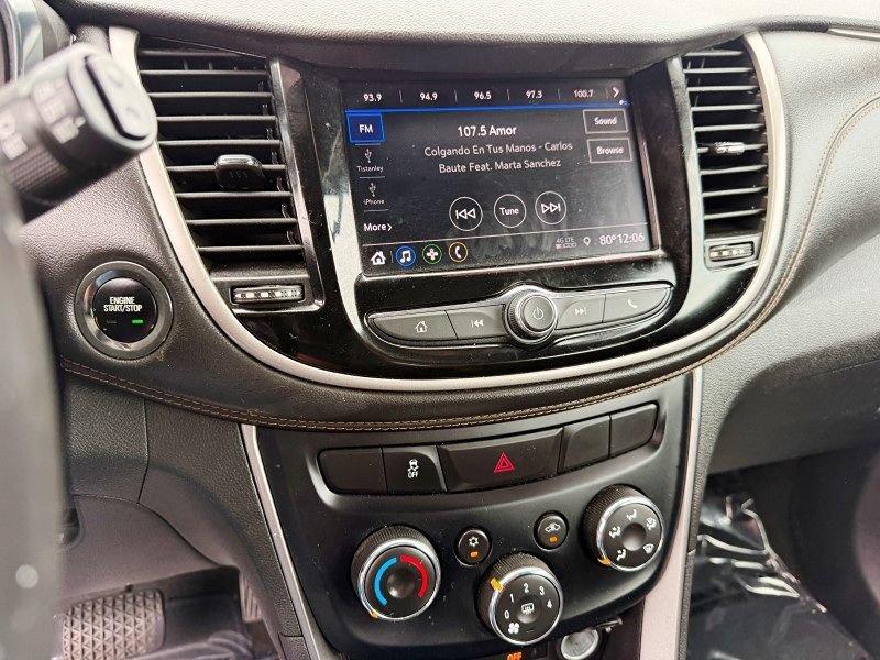 Used 2020 Chevrolet Trax LT w/ LT Convenience Package FWD image 21