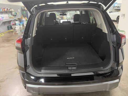 Used 2026 Nissan Rogue SL AWD/4WD image 26