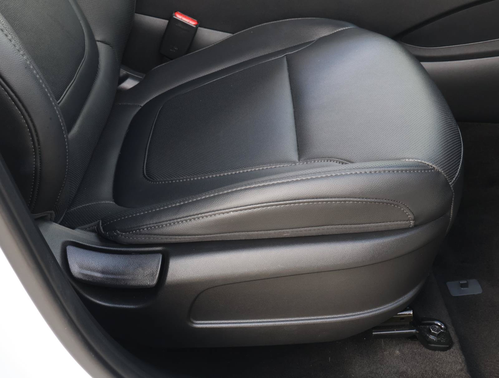 Used 2023 Hyundai Tucson SEL w/ Convenience Package FWD image 17