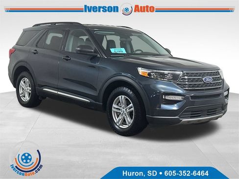 Used 2023 Ford Explorer XLT w/ Equipment Group 202A AWD/4WD image 1