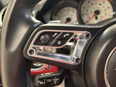 Used 2018 Porsche 718 Cayman GTS RWD image 17